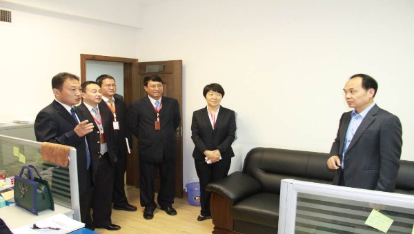 苏恒轩总裁一行赴云南省中心调研指导工作